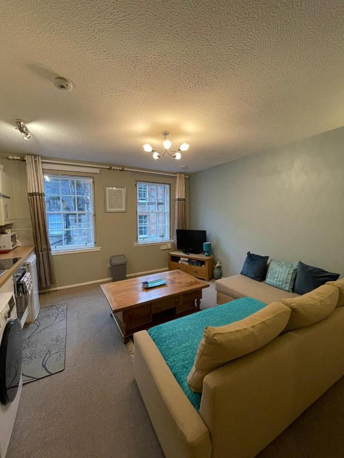 One Bedroom Websters Land Flat - Grassmarket Edinburgh Bagian luar foto