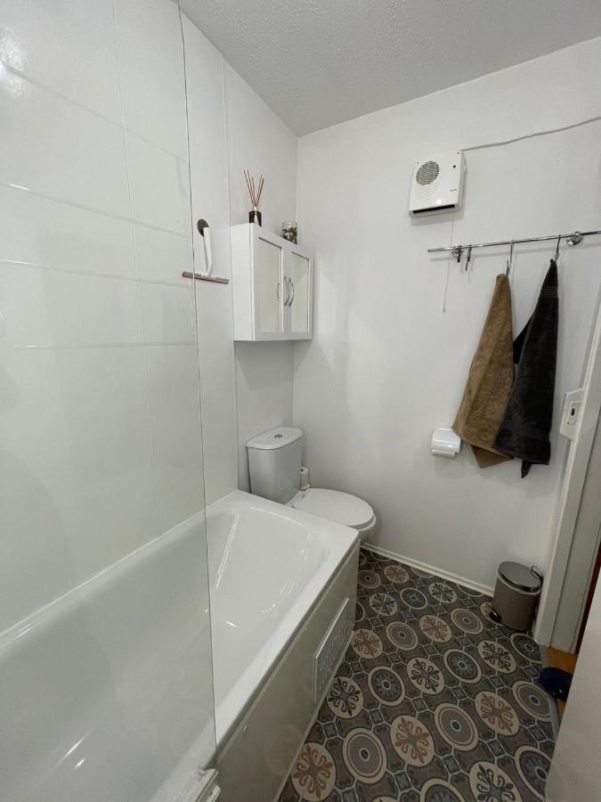 One Bedroom Websters Land Flat - Grassmarket Edinburgh Bagian luar foto