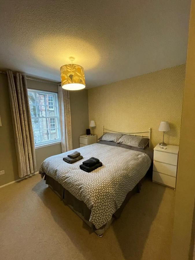 One Bedroom Websters Land Flat - Grassmarket Edinburgh Bagian luar foto